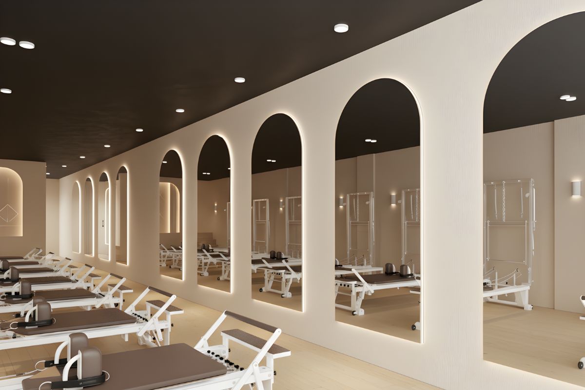 Arched mirror detail